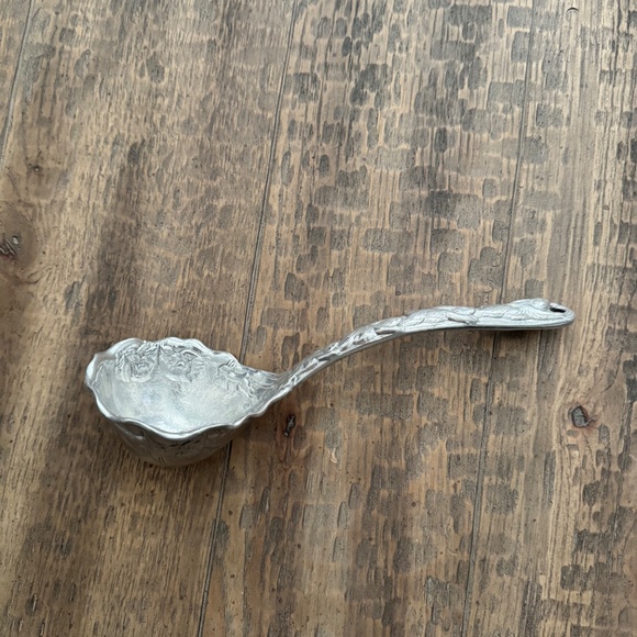 **RARE***HARD TO FIND**Arthur Court Ladle